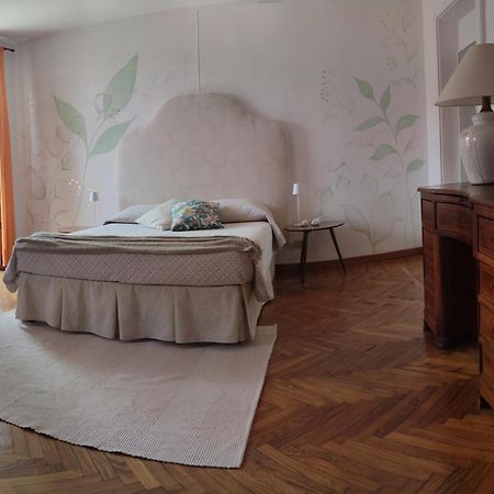 Casa Vacanze Malvarosa Casale Corte Cerro Dış mekan fotoğraf
