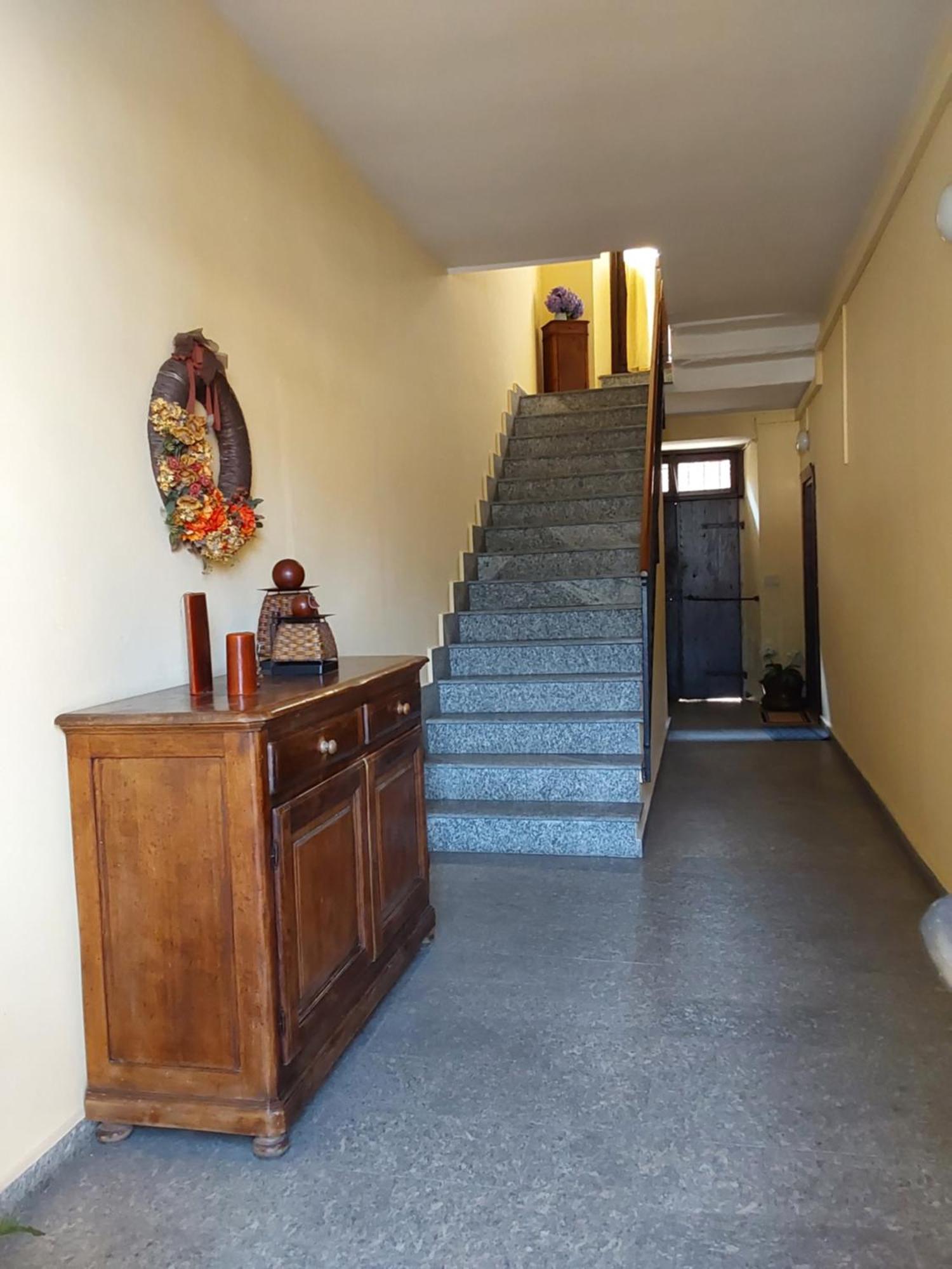 Casa Vacanze Malvarosa Casale Corte Cerro Dış mekan fotoğraf