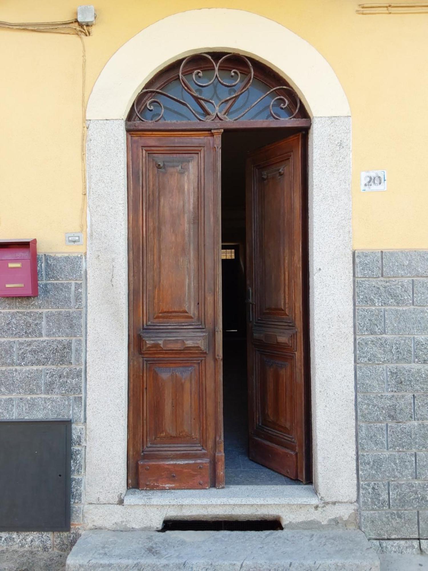 Casa Vacanze Malvarosa Casale Corte Cerro Dış mekan fotoğraf